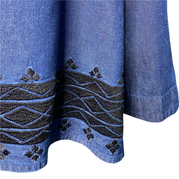 NE QUITTEZ PAZ | sz S Women's Denim Off Shoulder Black Embroidered Swing Top - Picture 7 of 7